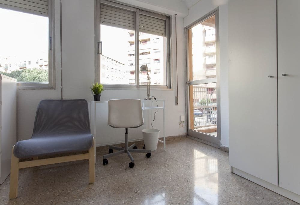 Private room in Valencia photo 3