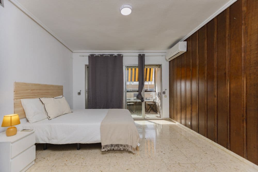 Private room in Valencia photo 2