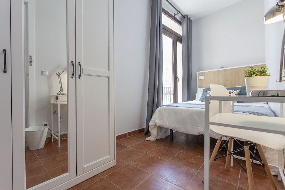 Room in Valencia