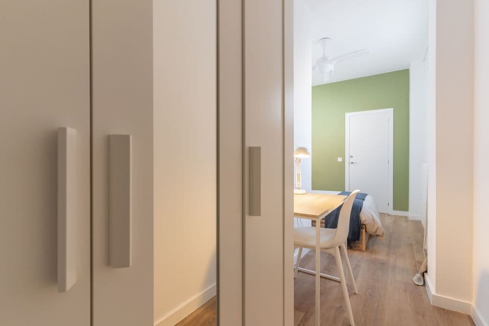 Private room in Madrid photo 4