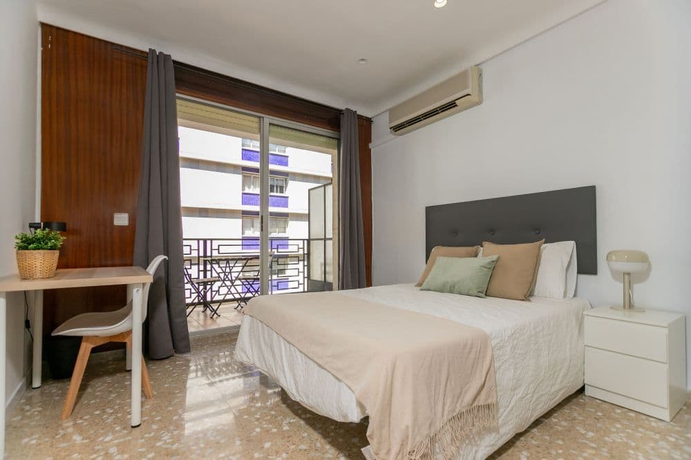 Room in Valencia