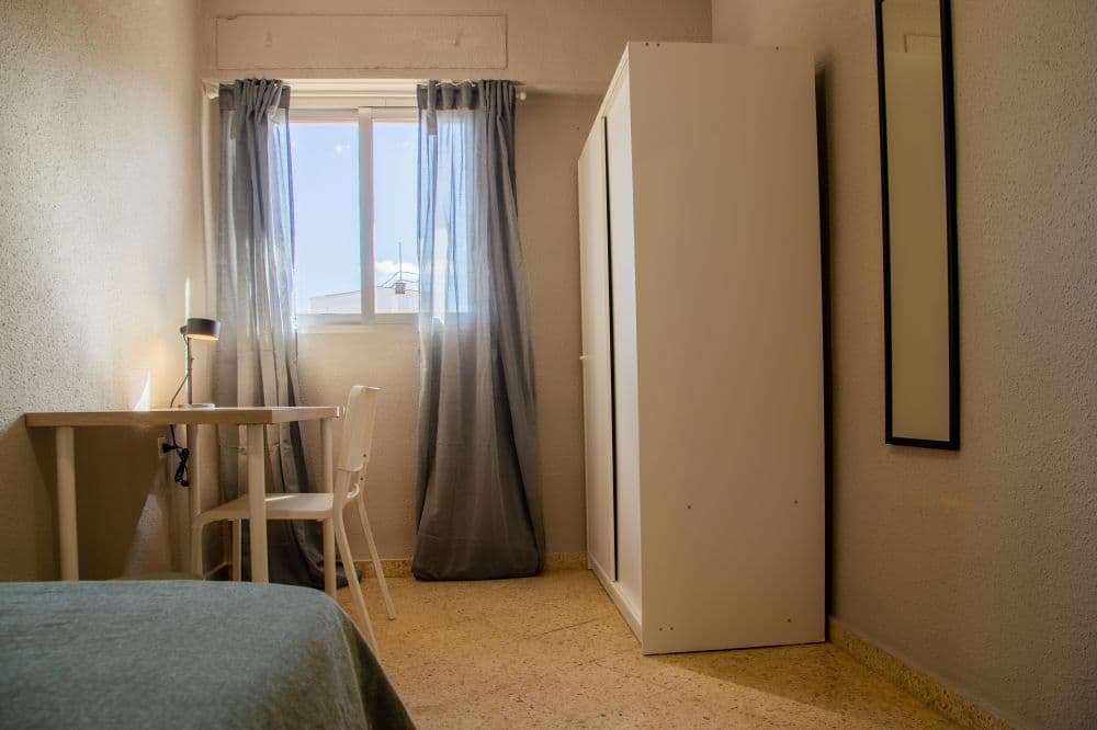Private room in Valencia photo 3