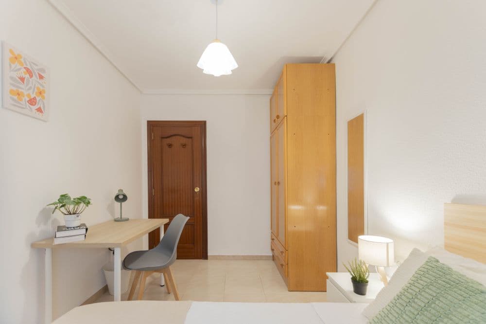 Private room in Valencia photo 4