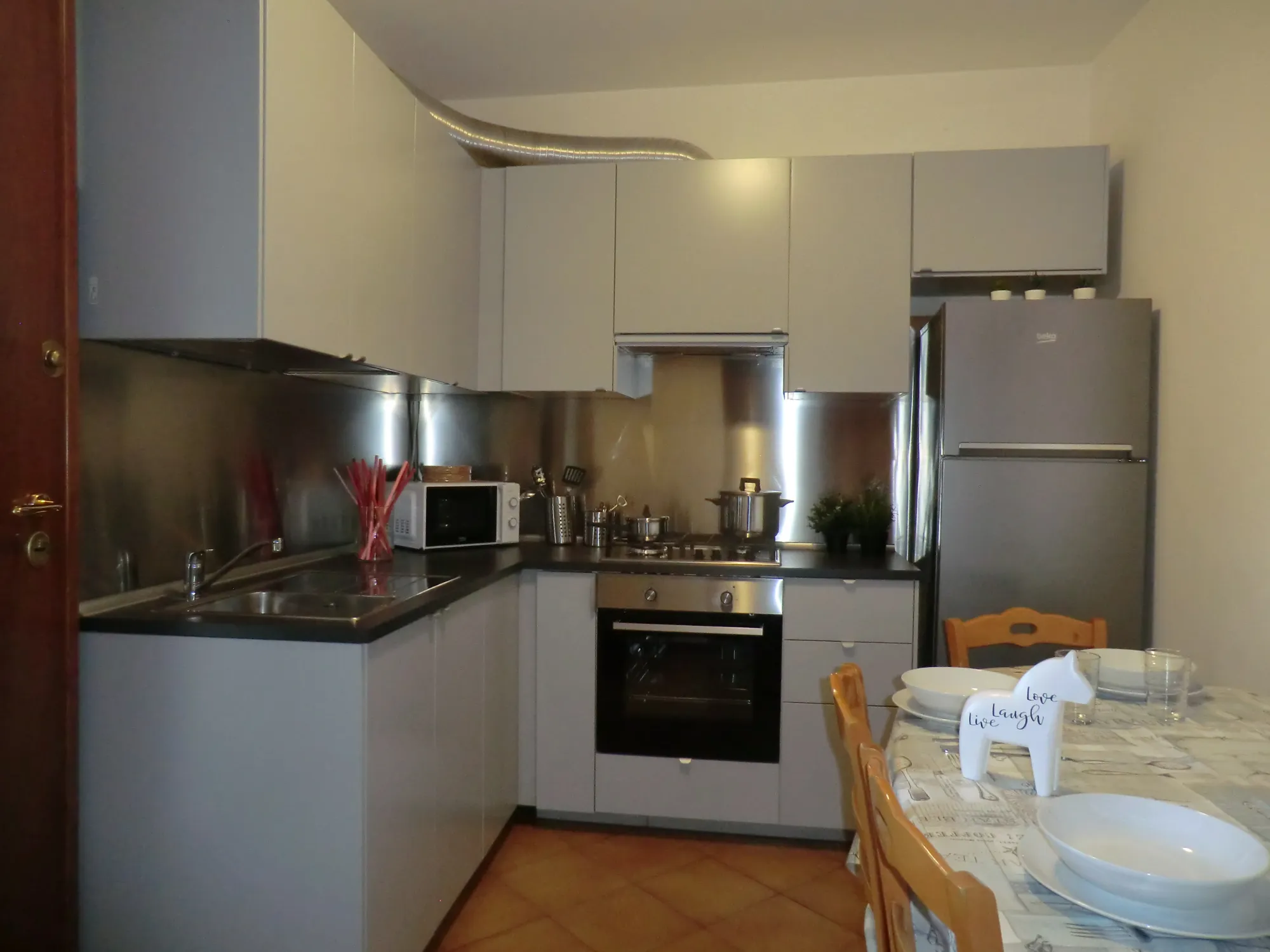 Kitchen 2