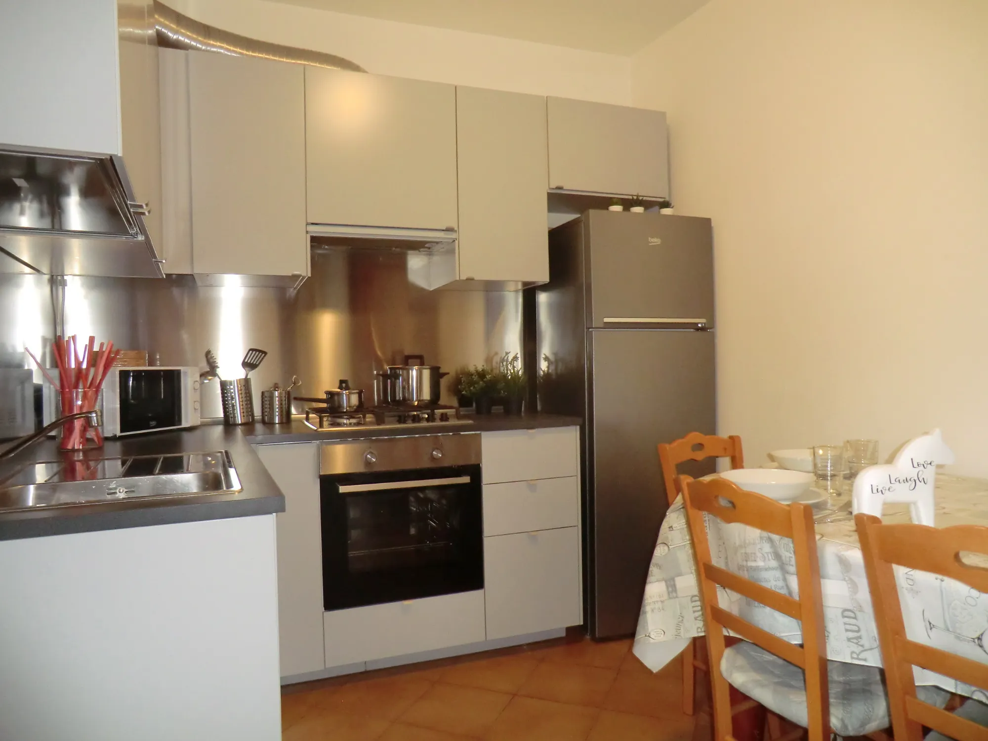 Kitchen 4