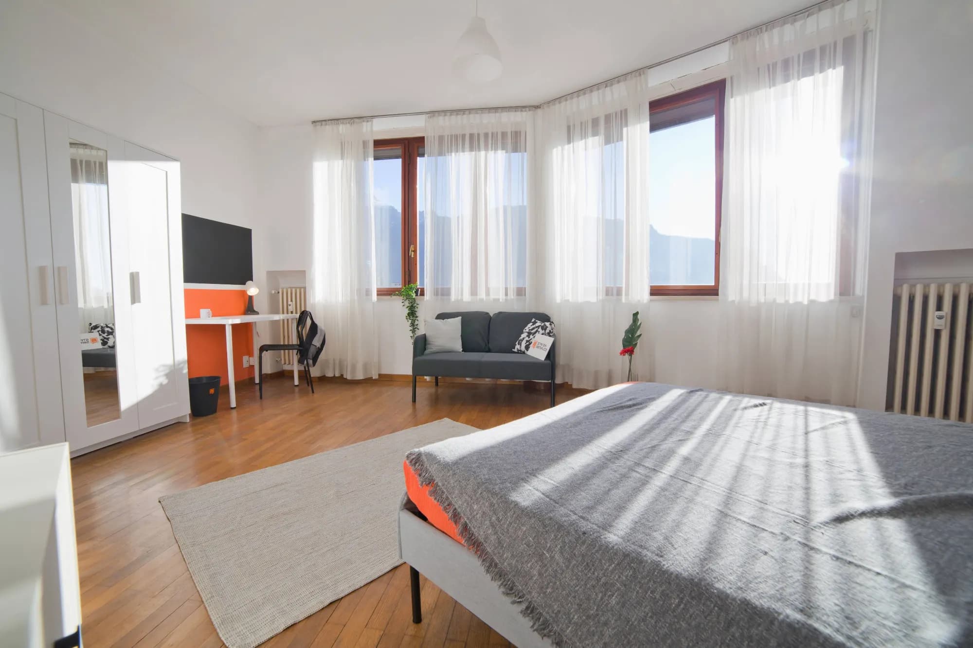 Private room in Lecco photo 3