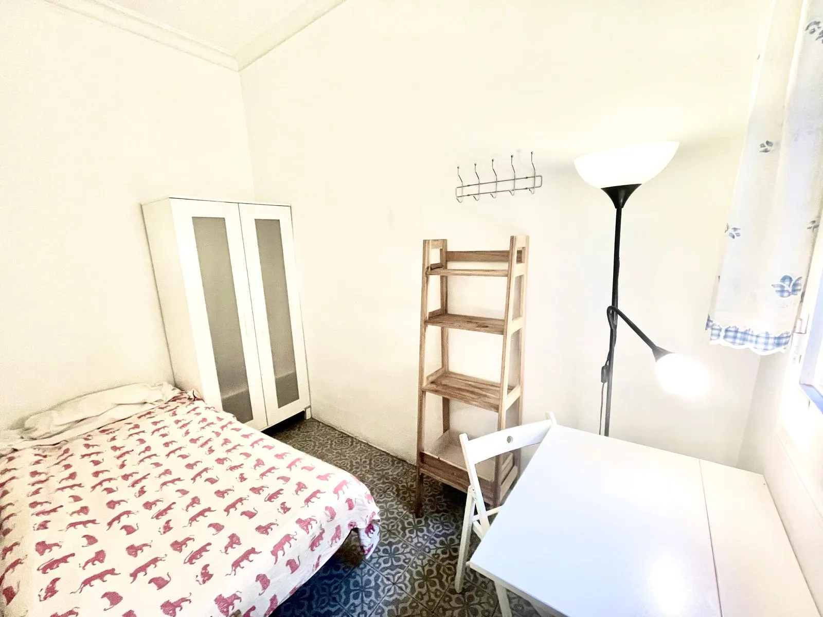 Private room in Barcelona photo 3