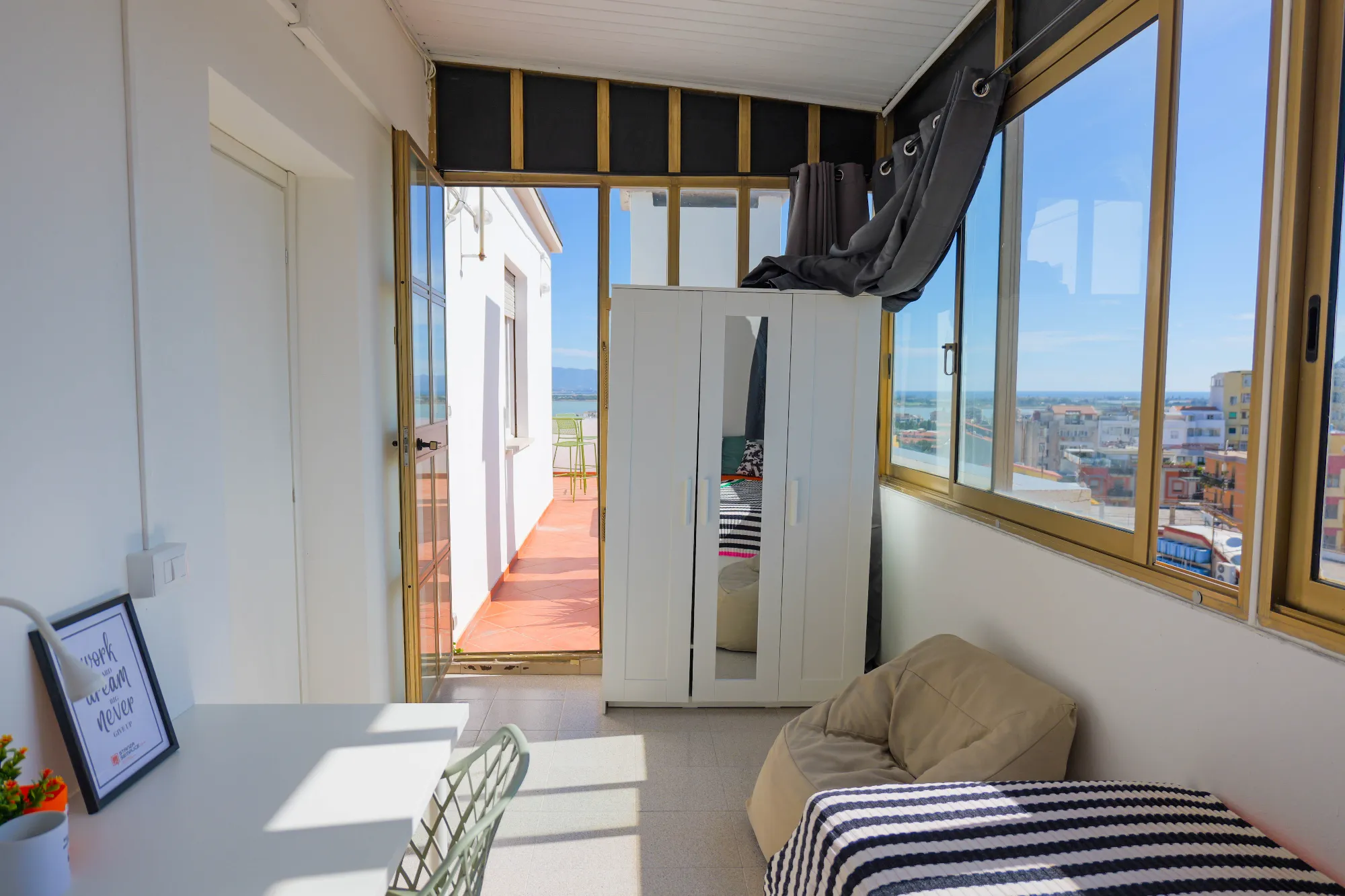 Stanza privata a Cagliari photo 5