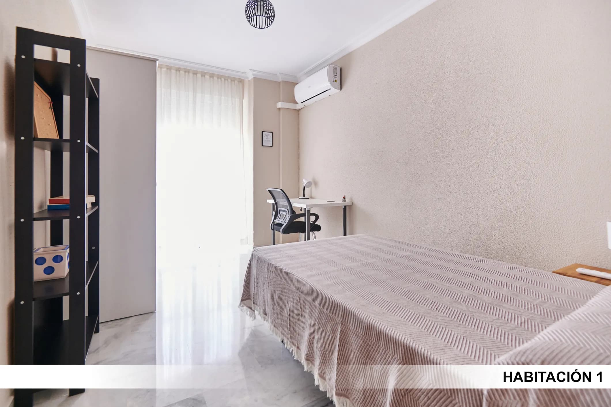 Room in Seville